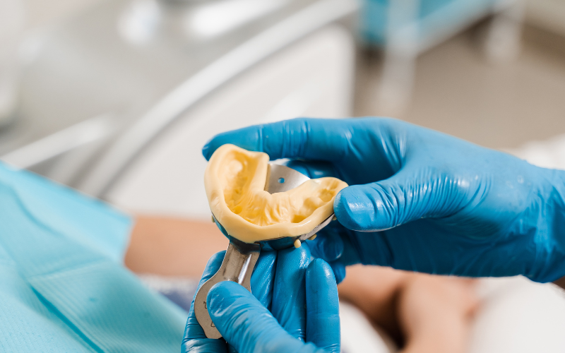 prótesis dentales clínica dental mauramed