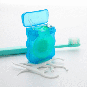 Cepillado e Hilo dental clinica dental mauramed cordoba